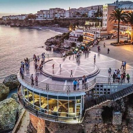 Soleado Apartamento En Nerja Eksteriør billede