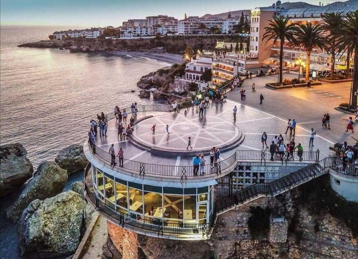 Soleado Apartamento En Nerja Eksteriør billede